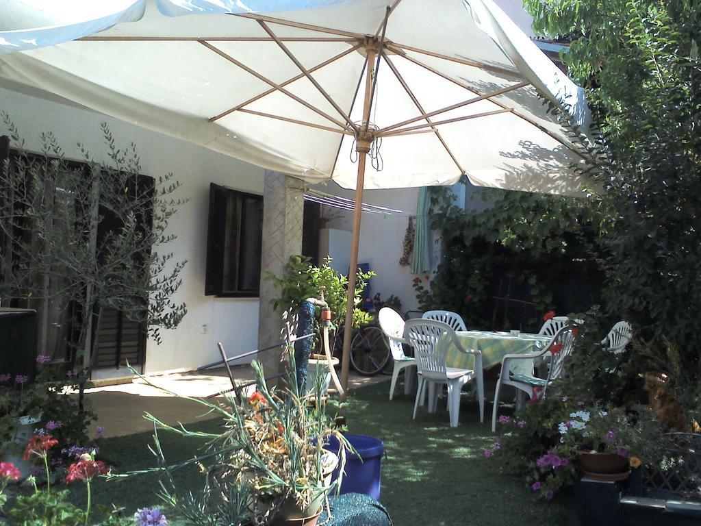 Apartment Artusi PUY Quarto foto